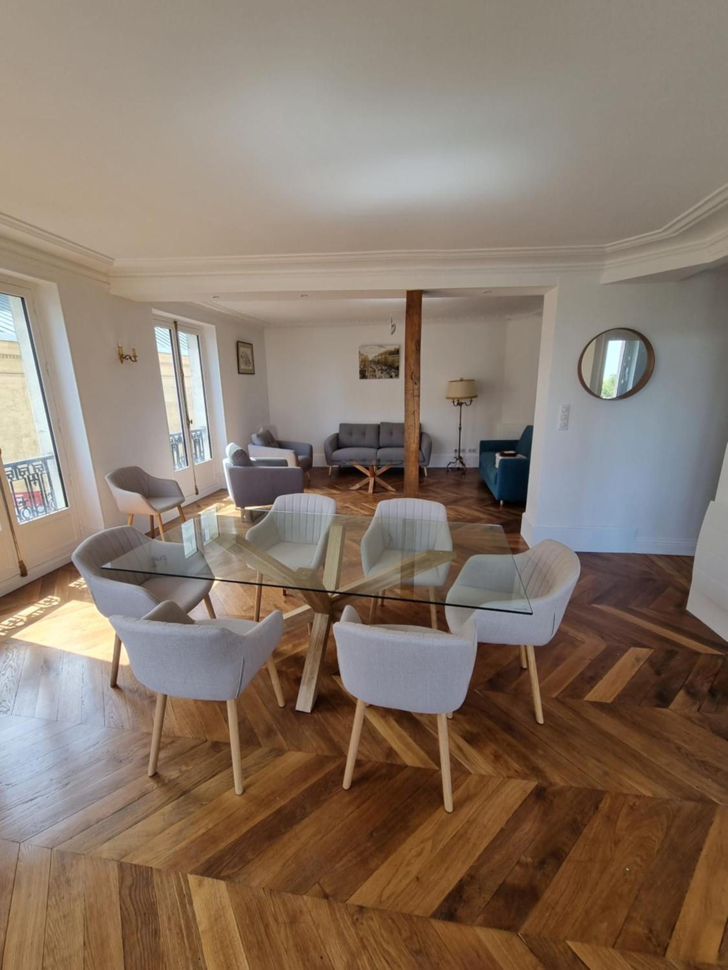 Face Chateau St Germain En Laye, Appartement 4 A 6 Personnes, 23 Min De Paris Champs-Elysees Saint-Germain-en-Laye Ngoại thất bức ảnh