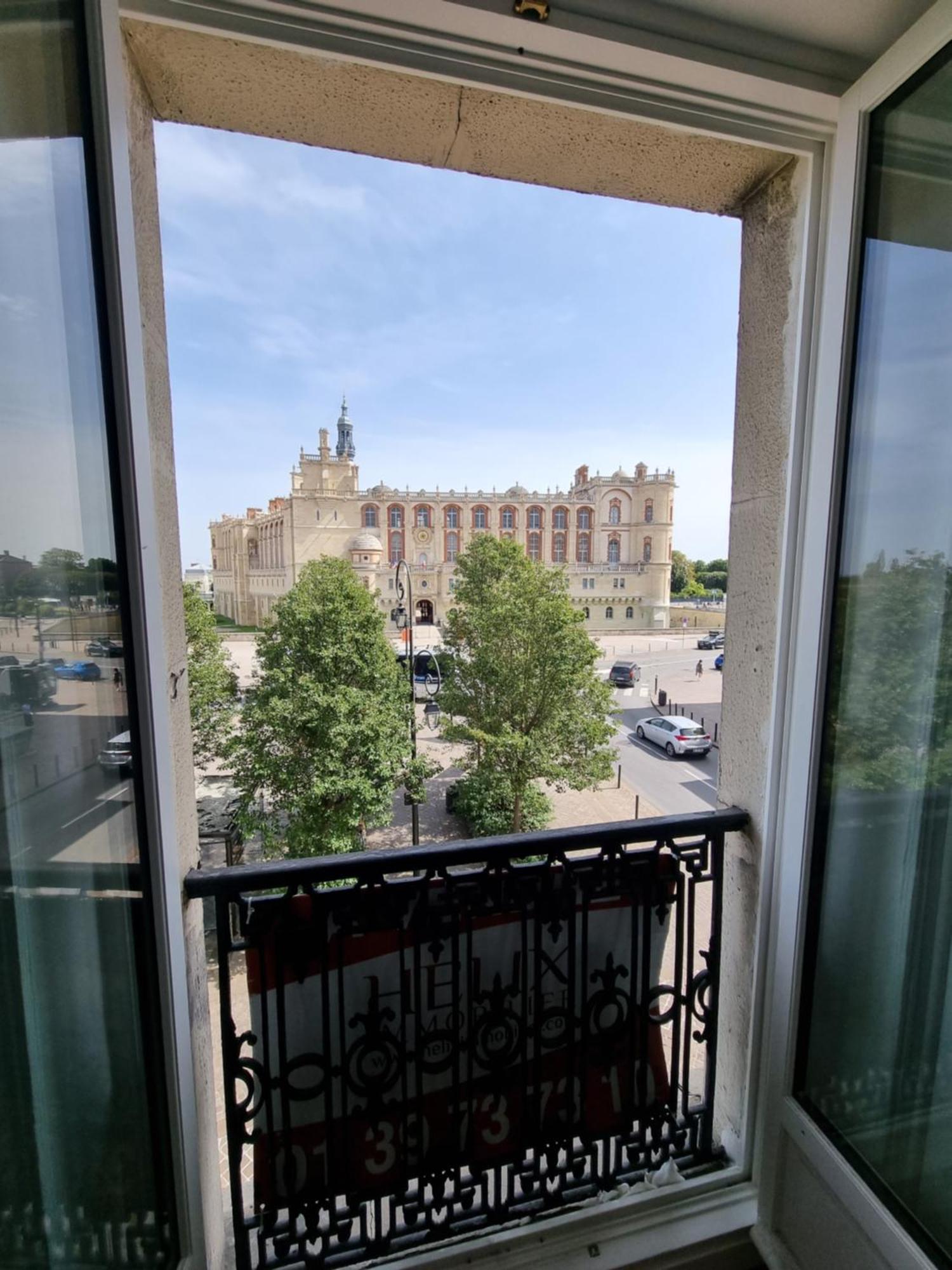 Face Chateau St Germain En Laye, Appartement 4 A 6 Personnes, 23 Min De Paris Champs-Elysees Saint-Germain-en-Laye Ngoại thất bức ảnh